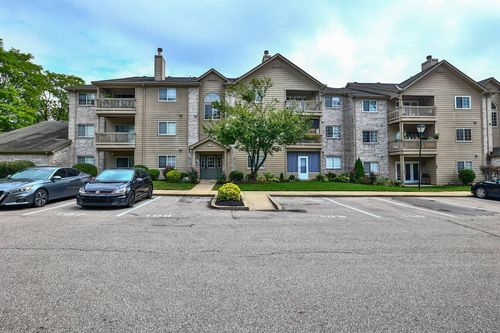 apt-311-2340 Sawmill Ct, Burlington, KY, 41005-8383 | Card Image