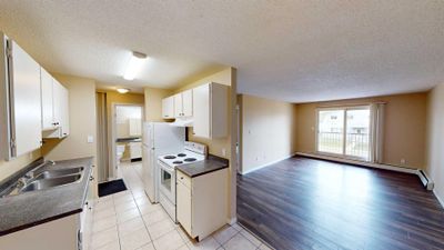 6 - 10028 105 Ave, Condo with 1 bedrooms, 1 bathrooms and null parking in Grande Prairie AB | Image 2