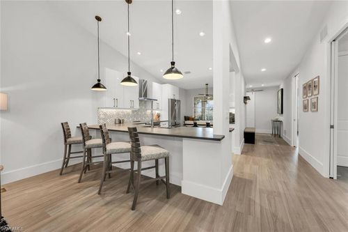 apt-201-1540 Blue Point Ave, NAPLES, FL, 34102-0553 | Card Image