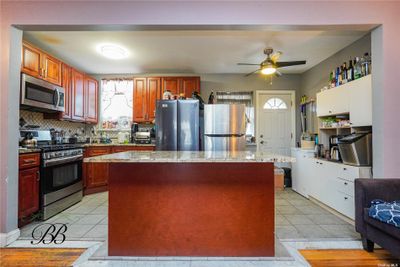 1572 E 16th Street, Home with 4 bedrooms, 2 bathrooms and null parking in Midwood NY | Image 3