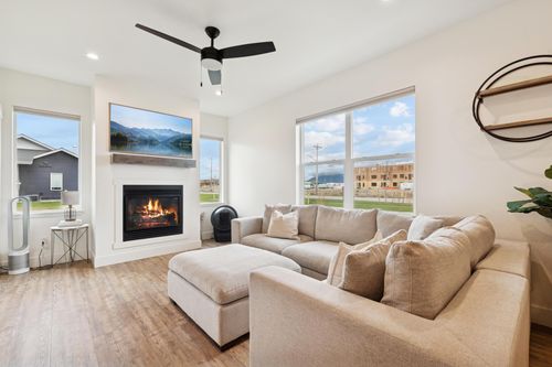 610 Stillwater Rd, Kalispell, MT, 59901-2577 | Card Image