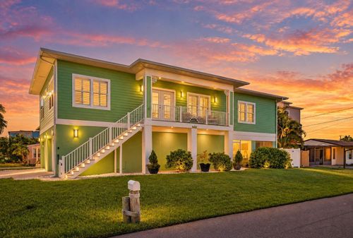 205 162nd Avenue, REDINGTON BEACH, FL, 33708 | Card Image