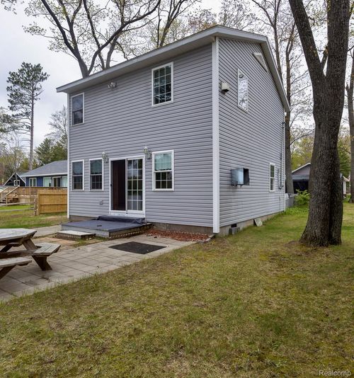 2779 Horseshoe Lake Rd, West Branch, MI, 48661-8405 | Card Image