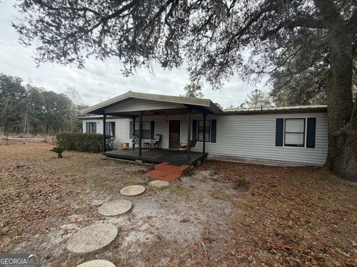 745 St Marys River Bluff Rd, Saint George, GA, 31562-4055 | Card Image