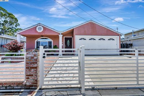 942 Purdue St, San Leandro, CA, 94579-1431 | Card Image