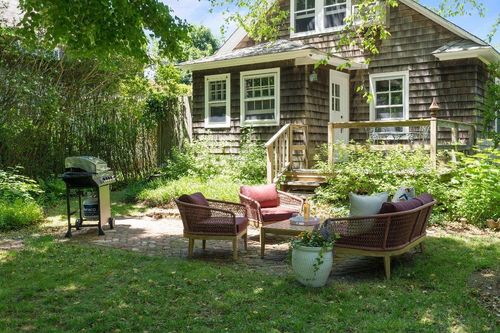 10 Pleasant Lane, East Hampton, NY, 11937 | Card Image