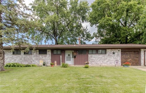 452 Townsend Pl, Dayton, OH, 45431-2135 | Card Image