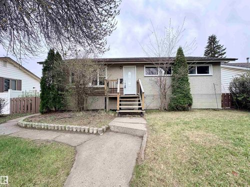 9103 131 Ave Nw, Edmonton, AB, T5E0W3 | Card Image
