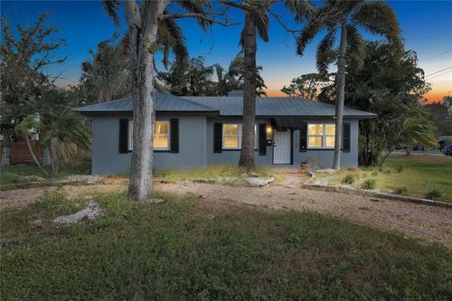 8301 Riverside Dr Ne, St Petersburg, FL, 33702-3745 | Card Image