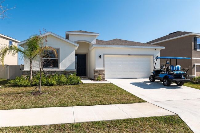 9804 Rowing Dale Bnd, House other with 4 bedrooms, 3 bathrooms and null parking in WESLEY CHAPEL FL | Image 5