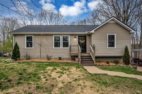 218 Quail Ct, Dickson, TN, 37055-9527 | Card Image