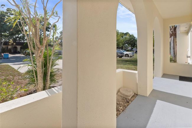 Front porch | Image 5