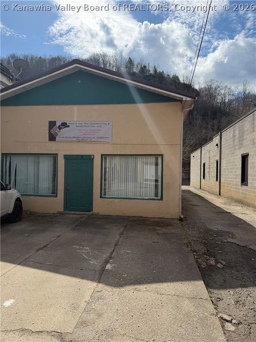 104 Main Street, Clay, WV, 25043 | Card Image