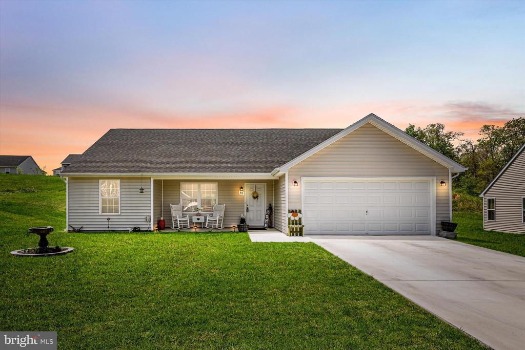 Stetson Dr, Martinsburg, WV 25405
