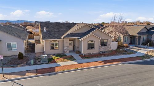 565 Red Cedar Way, Grand Junction, CO, 81504-4338 | Card Image