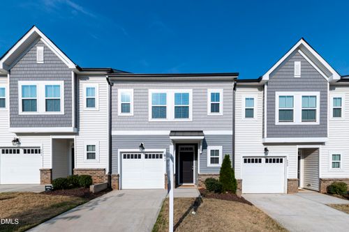 804 Oak Center Dr, Raleigh, NC, 27610-9538 | Card Image