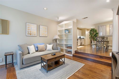 apt-14-4241 Buena Vista St, Dallas, TX, 75205-4864 | Card Image