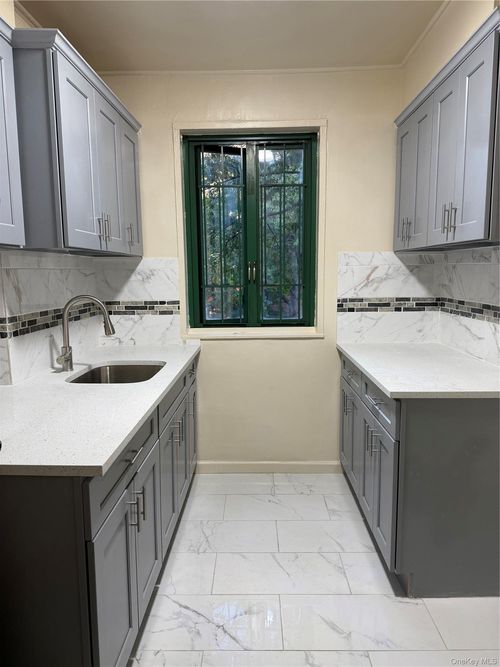 3b-1595 Metropolitan Ave, Bronx, NY, 10462-6283 | Card Image