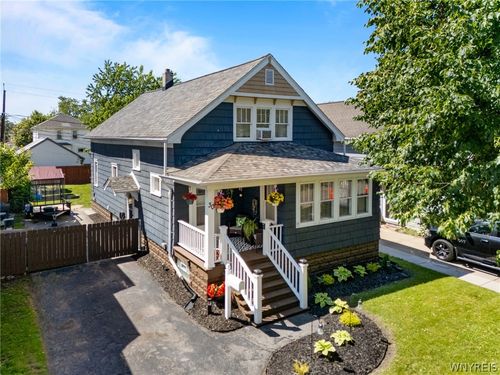 30 Kirkwood Dr, West Seneca, NY, 14224-1804 | Card Image