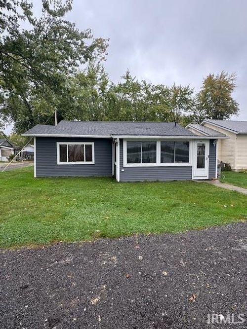 34 Ems B59 Ln, Warsaw, IN, 46582-6642 | Card Image