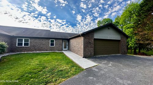 330 Villa Dr, Seymour, TN, 37865-5966 | Card Image