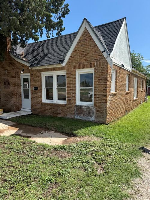 1201 Settles St, Big Spring, TX, 79720-4840 | Card Image
