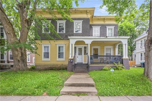 31 Cedar St, Oneonta, NY, 13820-1530 | Card Image