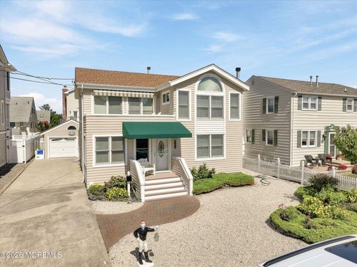 121 W New Jersey Ave, LONG BEACH TOWNSHIP, NJ, 08008-2765 | Card Image