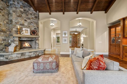 12750 Macdonald Dr, Ojai, CA, 93023-9743 | Card Image