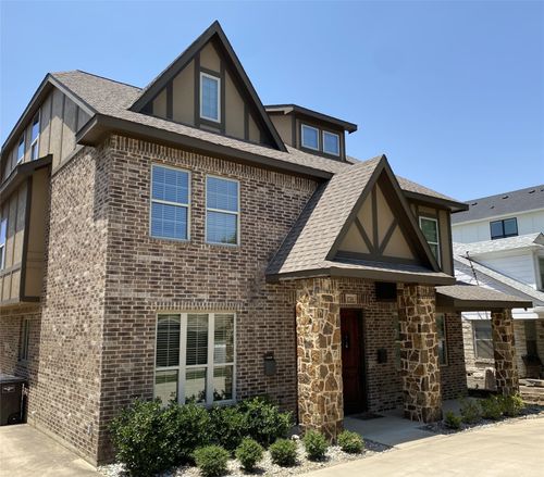 2724 Forest Park Blvd, Fort Worth, TX, 76110-2225 | Card Image