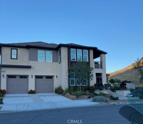 18601 Juniper Springs Dr, Canyon Country, CA, 91387-1464 | Card Image