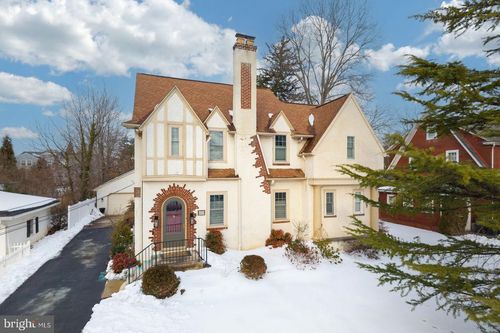 241 Anderson Ave, PHOENIXVILLE, PA, 19460-4402 | Card Image