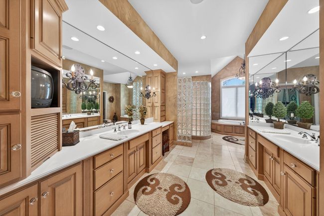 58553 Glenriver Dr, House other with 6 bedrooms, 6 bathrooms and null parking in Goshen IN | Image 16