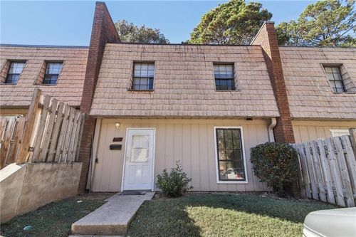6429 Woodstone Way, Morrow, GA, 30260-1738 | Card Image