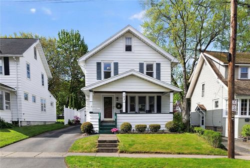 142 W Hickory St, East Rochester, NY, 14445-1812 | Card Image