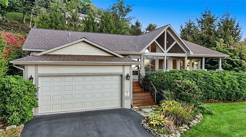 190 Supreme Golden Road, Banner Elk, NC, 28604 | Card Image