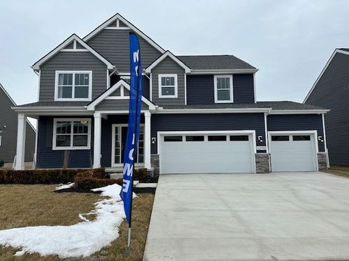 52910 Wellington Valley Dr, Macomb, MI, 48042-1324 | Card Image