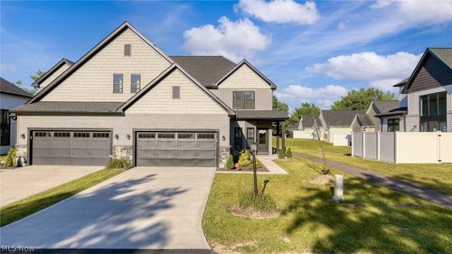 8761 Windfall Ct, North Royalton, OH, 44133-1005 | Card Image