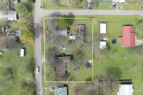 210 N Collins, Colbert, OK, 74733 | Card Image