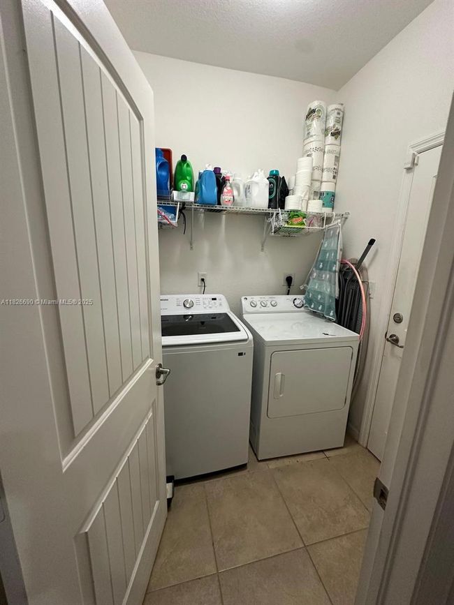 25200 - 25200 Sw 119 Th Ave, House other with 4 bedrooms, 2 bathrooms and null parking in Homestead FL | Image 8