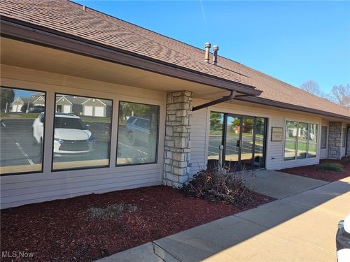 ste-217-51461 Jennifer Ln, Saint Clairsville, OH, 43950-9378 | Card Image