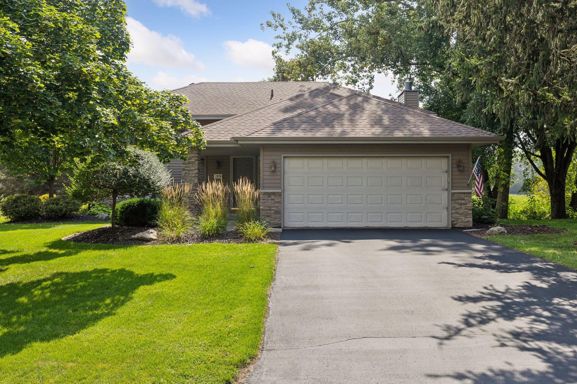Rice Creek Trl, Saint Paul, MN 55126