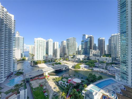 apt-2401-90 Sw 3rd St, Miami, FL, 33130-4024 | Card Image
