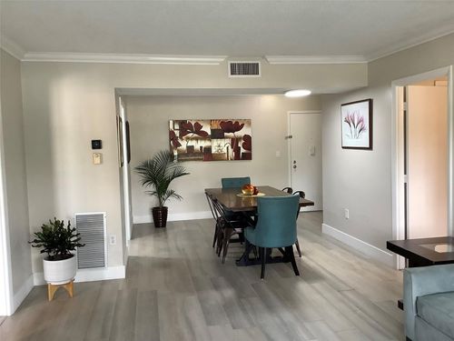 203-4174 Inverrary Dr, Lauderhill, FL, 33319-4578 | Card Image