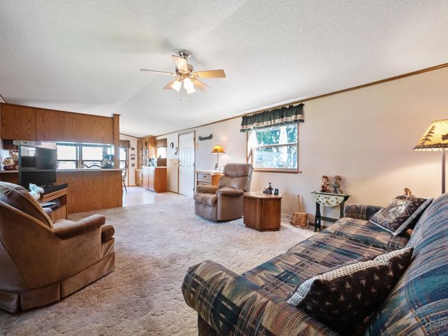 Living Room | Image 14