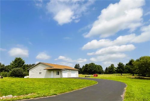 9514 Stansbury Rd, HOLCOMBE, WI, 54745 | Card Image