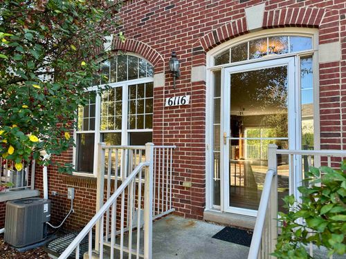 6116 Heron Hills Dr, Wolverine Lake, MI, 48390-1412 | Card Image