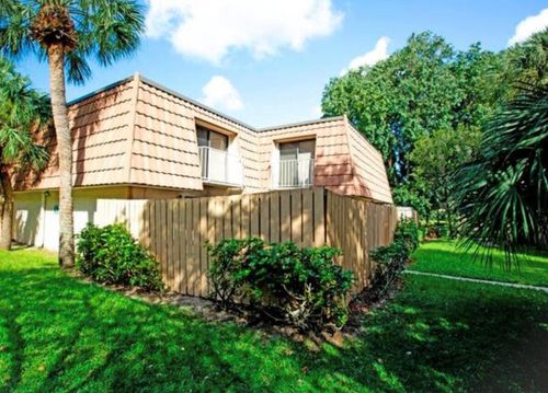 507 Green Springs Pl, West Palm Beach, FL, 33409-7505 | Card Image