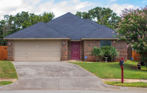 6805 Terbet Court, Fort Worth, TX, 76112 | Card Image