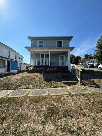 View of front facade with covered porch | Image 2